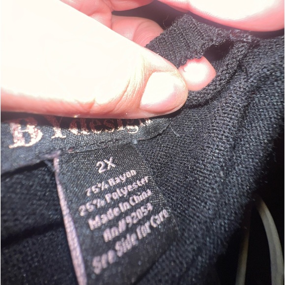 Black sweater with mesh polkadot  sleeves - Picture 3 of 4